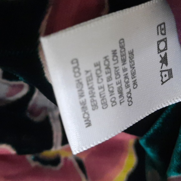 NWT JOHN MARK HIGH SOCIETY BLOUSE SZ S. - Picture 11 of 14